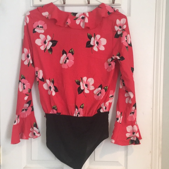 NWT Zara Red Floral Faux Wrap Ruffle Bodysuit Blouse - S - Picture 10 of 10